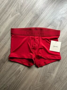 Calvin Klein | Tonal Logo Trunk in Cherry Red (Small)